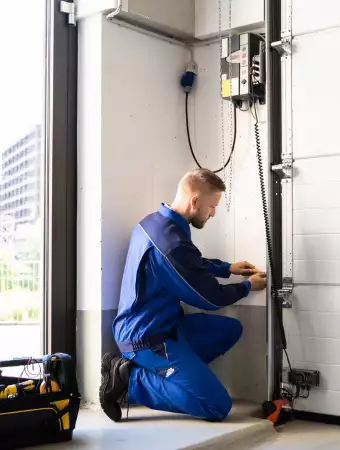 garage-door-maintenance Garage door maintenance service