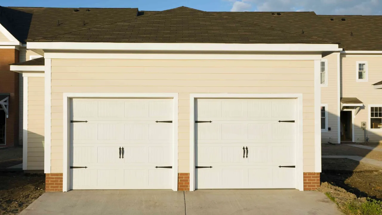 sectional-garage-door